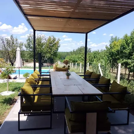 Aleksandar Ferienhaus